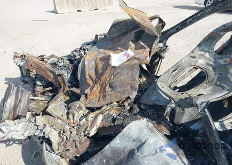 2003 Toyota Camry Le z USA, uszkodzony, nr VIN 4T1BE32K53U679850